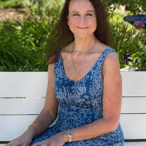 Meet your Posher, Mischa